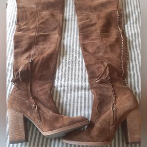 Dolce Vita Suede Over the knee boots.